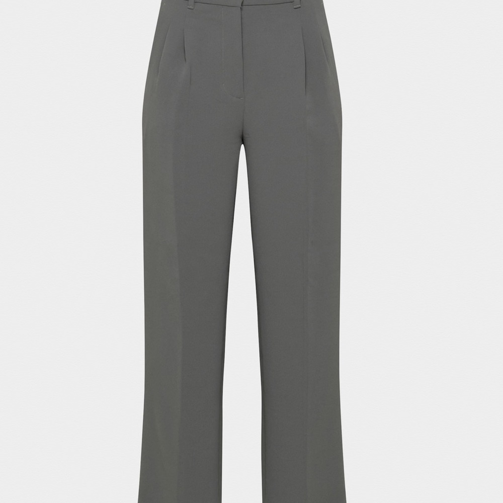 Aritzia Gray Effortless Women's Pants